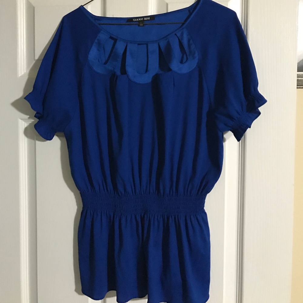 Reposh beautiful blue Gianni Bono blouse
